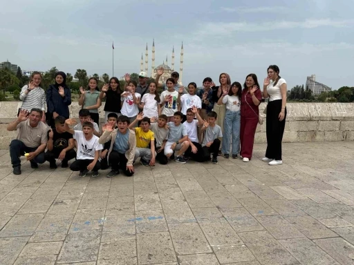Öğrenciler Adana’da tarih, İzmir’de bilimle buluştu
