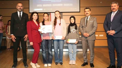 &Ouml;ğrenciler il finalinde kıyasıya yarıştı
