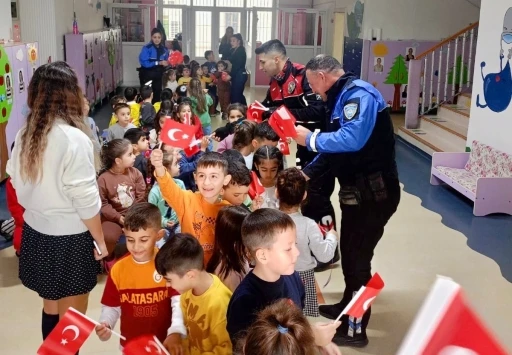 Öğrenciler polisliği tanıdı, güvenlik kurallarını öğrendi
