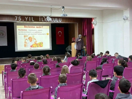 &Ouml;ğrencilere okul sağlığı eğitimi verildi
