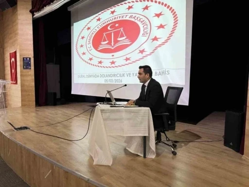 &Ouml;ğrencilere siber su&ccedil;lar ve yasa dışı bahisle m&uuml;cadele semineri verildi
