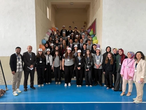 &Ouml;ğrencilerin bilimsel projeleri Erzincan&rsquo;da sergilendi
