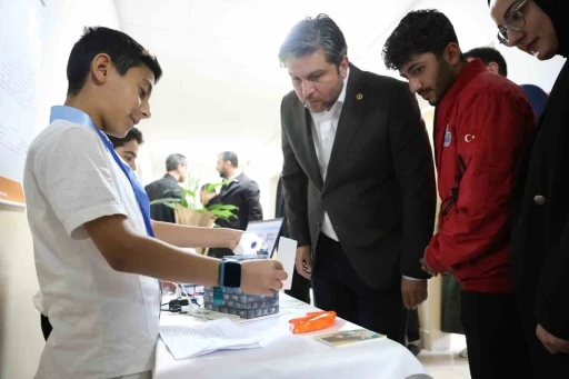 Öğrencilerin hazırladığı projeler, bilim merkezinde görücüye çıktı
