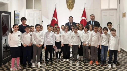 &Ouml;ĞRENCİLERİNDEN  KAYMAKAM KAYA'YA ZİYARET