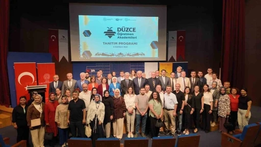 &Ouml;ğretmen Akademileri D&uuml;zce&rsquo;de başladı
