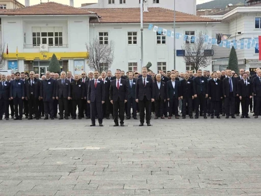 Öğretmenler Günü programında her yaştan meslektaş bir araya geldi
