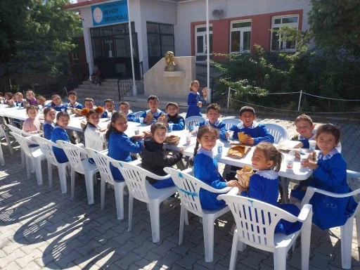 Öğretmenlerden öğrencileri mutlu eden etkinlik
