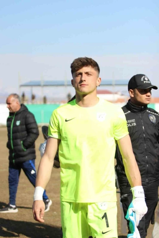 Oğuzhan Çelik: &quot;Şampiyonluğu baştan sona hak ettik&quot;
