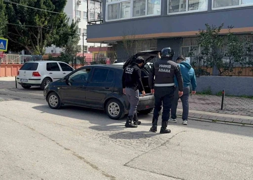 Okul &ccedil;evrelerinde narkotik denetimi
