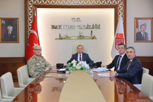 Okul g&uuml;venliğine y&ouml;nelik alınacak tedbirler VKS toplantısında g&ouml;r&uuml;ş&uuml;ld&uuml;
