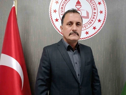 Okul müdürünün unutamadığı ’Un hatırası’: &quot;Asrın felaketi yaşandı, o fırının deposunda tonlarca un enkazın altında kaldı&quot;
