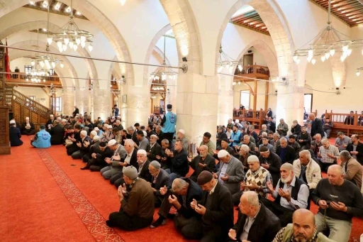 Okul saldırısında hayatını kaybeden &ouml;ğretmen ve &ouml;ğrencileri i&ccedil;in mevlit okutuldu
