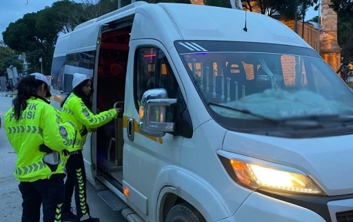 Okul servis ara&ccedil;larına sıkı denetim
