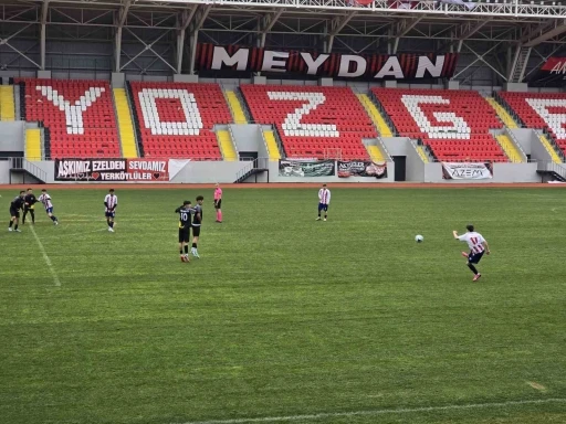 Okul sporları futbol gen&ccedil;ler grup yarışmaları 288 sporcunun katılımıyla Yozgat&rsquo;ta başladı
