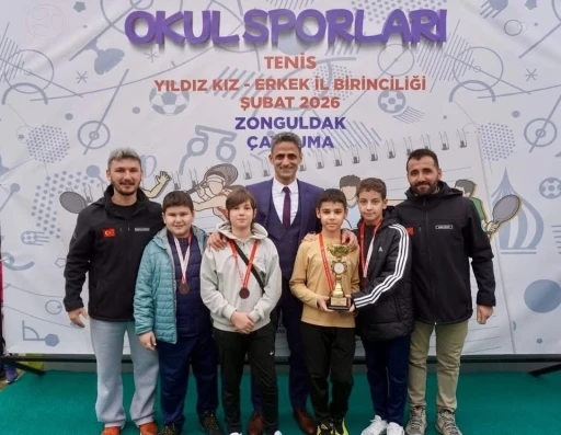 Okul sporları tenis m&uuml;sabakaları &Ccedil;aycuma&rsquo;da tamamlandı
