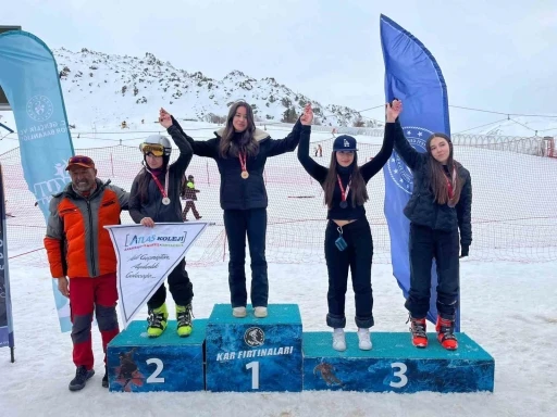 Okul sporlarından Erciyes&rsquo;e dev &ccedil;ıkarma

