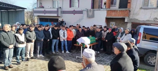 Okul yolunda &ouml;len 5 yaşındaki G&uuml;neş toprağa verildi
