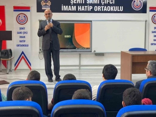 Okullarda değerler eğitimi devam ediyor
