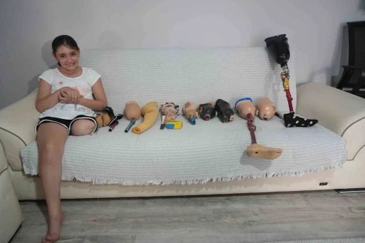 Okulların açılmasına günler kala 12 yaşındaki Özge’ye dar gelen protez bacak engeli
