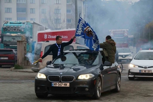 Oltu&rsquo;da Erzurumspor&rsquo;un şampiyonluk coşkusu
