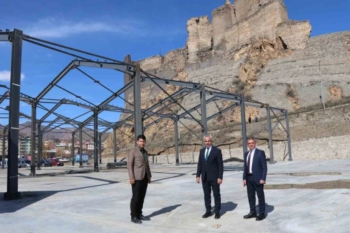 Oltu&rsquo;da modern kapalı pazar yeri projesi devam ediyor
