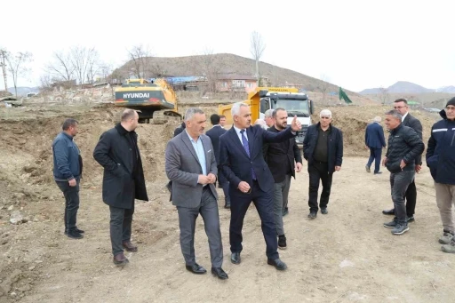 Oltu&rsquo;da yeni &ouml;ğretmenevinin temelleri a&ccedil;ılıyor
