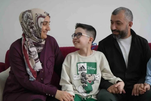 &Ouml;l&uuml;mc&uuml;l DMD hastalığıyla m&uuml;cadele eden Ahmet Sami kendisine uzanacak yardım elini bekliyor
