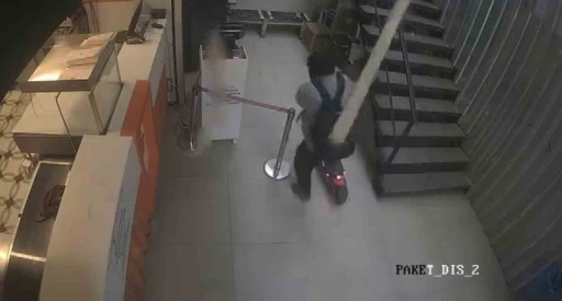 Ölümden kıl payı kurtuldu, o anlar kamerada
