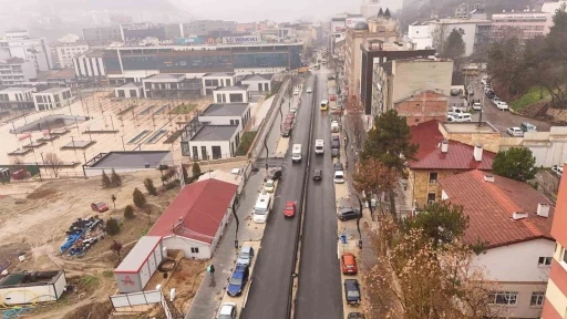 &Ouml;mer L&uuml;tf&uuml; &Ouml;zayta&ccedil; Caddesi yeniden trafiğe a&ccedil;ıldı
