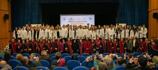 OMÜ’de beyaz önlük heyecanı: Tecrübe ile gençlik aynı sahnede
