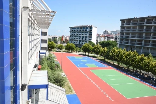 OMÜ Vakfı Koleji’nden geleceğe güvenli spor yatırımı
