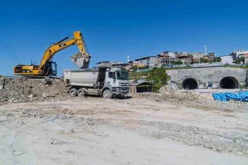 Onat T&uuml;neli&rsquo;nde &ccedil;alışmalar s&uuml;r&uuml;yor
