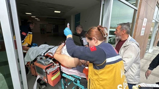 &Ouml;nce boşanma aşamasında olduğu eşini, sonra kendisini bı&ccedil;akladı
