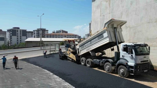 Onikişubat Belediyesi’nden asfalt atağı
