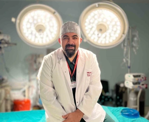 Opr. Dr. &Ccedil;elik: "Obezite kanser riskini artırabilir"
