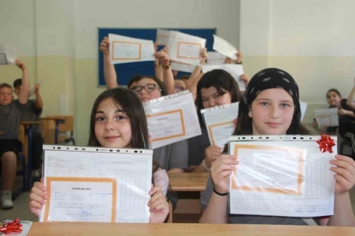 Ordu&rsquo;da 123 bin &ouml;ğrencinin karne heyecanı

