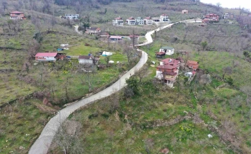 Ordu&rsquo;da beton yol &ccedil;alışmaları devam ediyor
