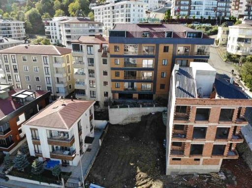 Ordu’da inşaat kazısı 2 binayı kullanılamaz hale getirdi: Vatandaşlar 10 gündür mağdur