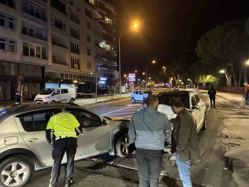 Ordu’da otomobil jandarma aracına ve otomobile çarptı: 6 yaralı
