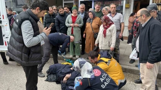 Ordu&rsquo;da otomobilin &ccedil;arptığı yaya yaralandı: Kaza anı kamerada
