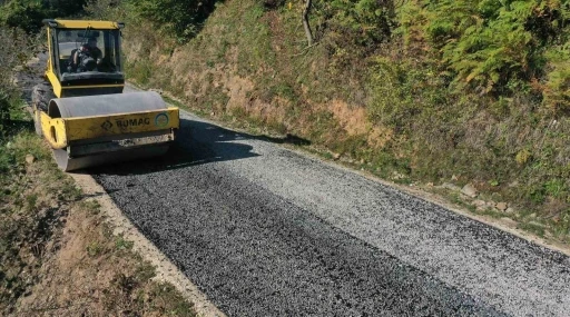 Ordu’da sıcak asfalt çalışmaları devam ediyor