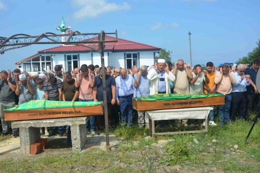 Ordu’da ’su gideri’ cinayetinde ölen 2 kardeş toprağa verildi
