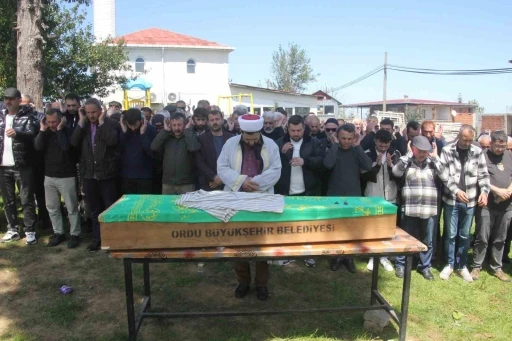 Ordu’da suda cansız bedenine ulaşılan şahıs son yolculuğuna uğurlandı
