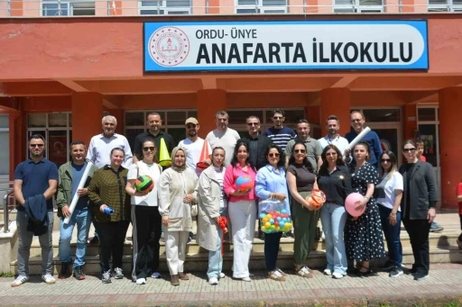 Ordu&rsquo;da veliler ve &ouml;ğretmenler aynı parkurda yarıştı
