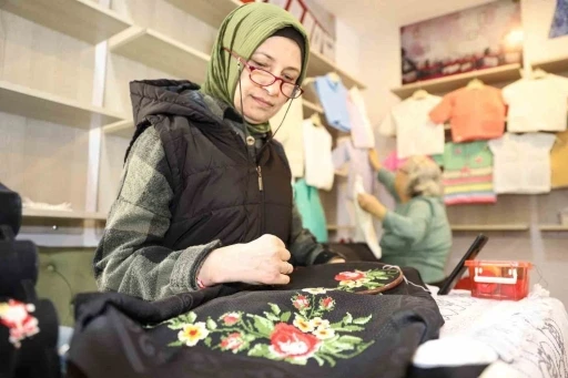 Ordulu kadınlar, el emeği &ccedil;arşıları ile g&uuml;&ccedil;leniyor
