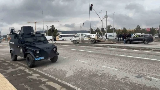 &Ouml;rg&uuml;t &uuml;yeliğinden aranan şahıs, polis kovalaması sonucu yakalandı
