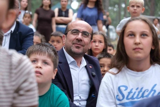 Orhaneli&rsquo;de yıl sonu sergisi ve &ccedil;ocuk şenliği renkli g&ouml;r&uuml;nt&uuml;lere sahne oldu
