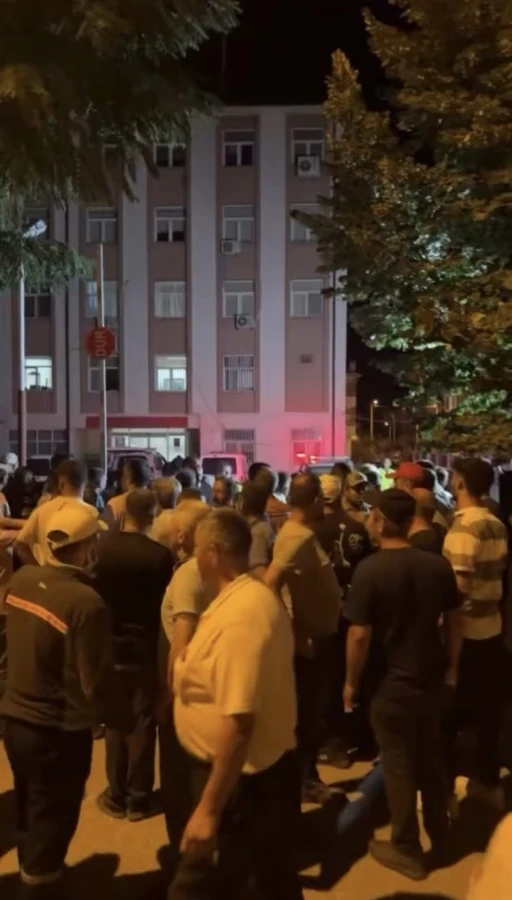 Orman yangını sebebiyle 6 köyün boşaltıldığı Harmancık’ta gerginlik
