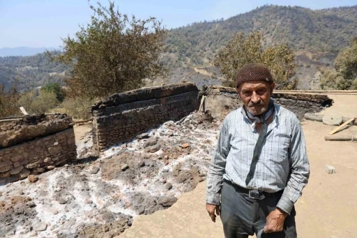 Orman yangınında evi yanan vatandaş: &quot;Evimi görünce içim parça parça oldu&quot;
