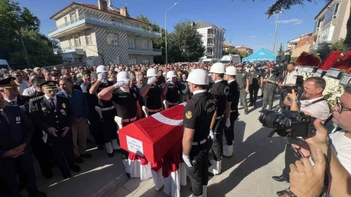 Orman yangınında şehit olan olan İbrahim Demir, Konya’da son yolculuğuna uğurlandı
